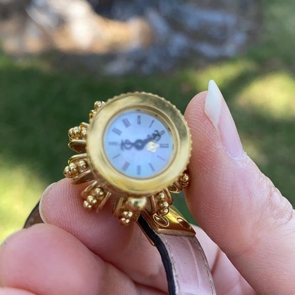 Juicy Couture Crown Watch CHARM Leather bracelet - Picture 2 of 15